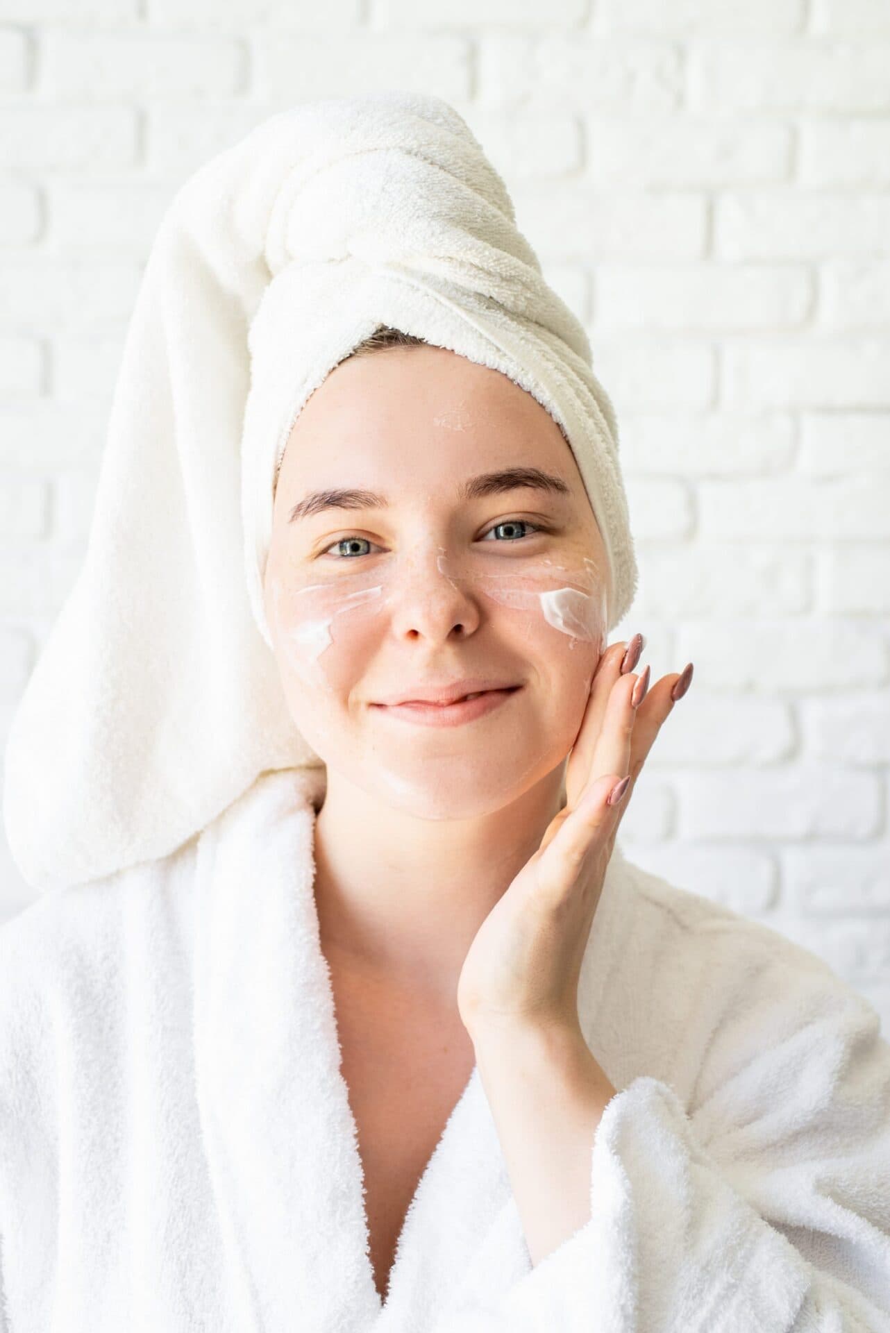Comment bien entretenir sa peau à la maison?